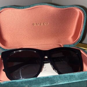 GUCCI GLASSES